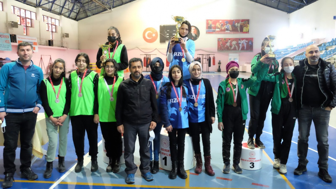 Yıldız Kızlar Dartta Erzurum Şampiyonu Oldular